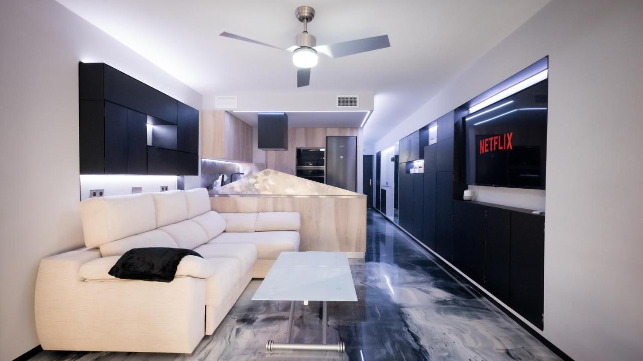 Ferienwohnung La Farola - Luxury Domotic Flat In Puerto Deportivo Marbella Exterior foto