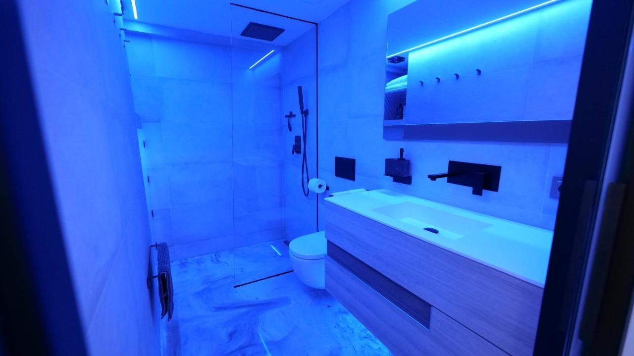 Ferienwohnung La Farola - Luxury Domotic Flat In Puerto Deportivo Marbella Exterior foto
