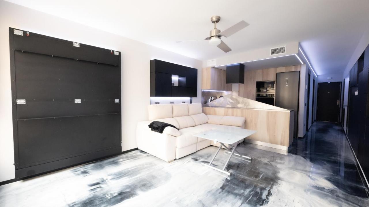 Ferienwohnung La Farola - Luxury Domotic Flat In Puerto Deportivo Marbella Exterior foto