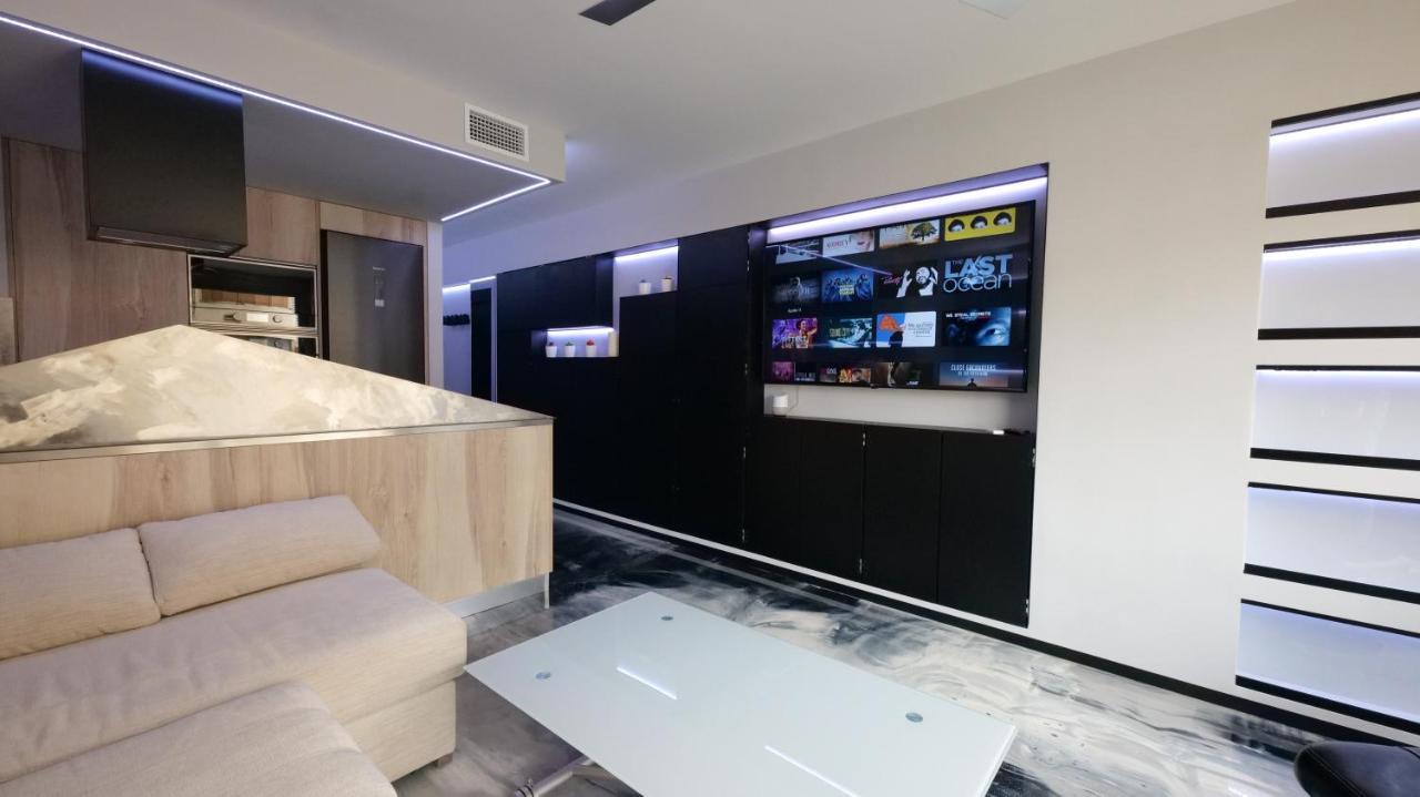 Ferienwohnung La Farola - Luxury Domotic Flat In Puerto Deportivo Marbella Exterior foto