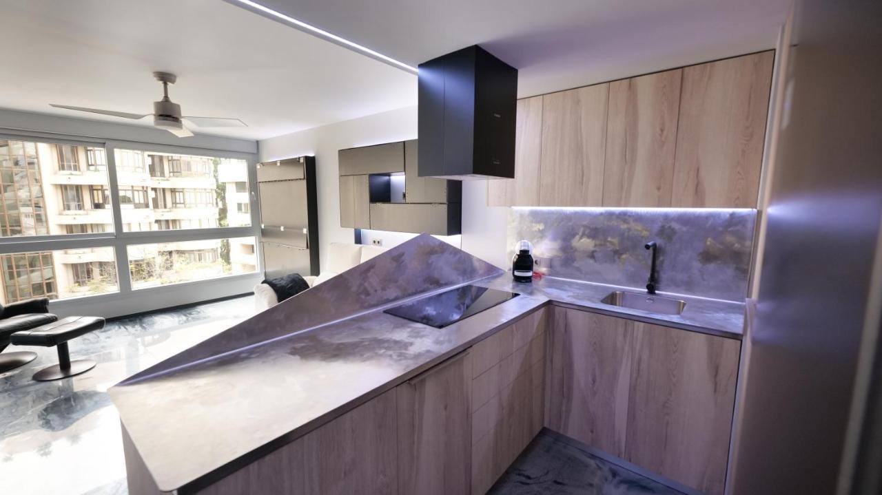 Ferienwohnung La Farola - Luxury Domotic Flat In Puerto Deportivo Marbella Exterior foto