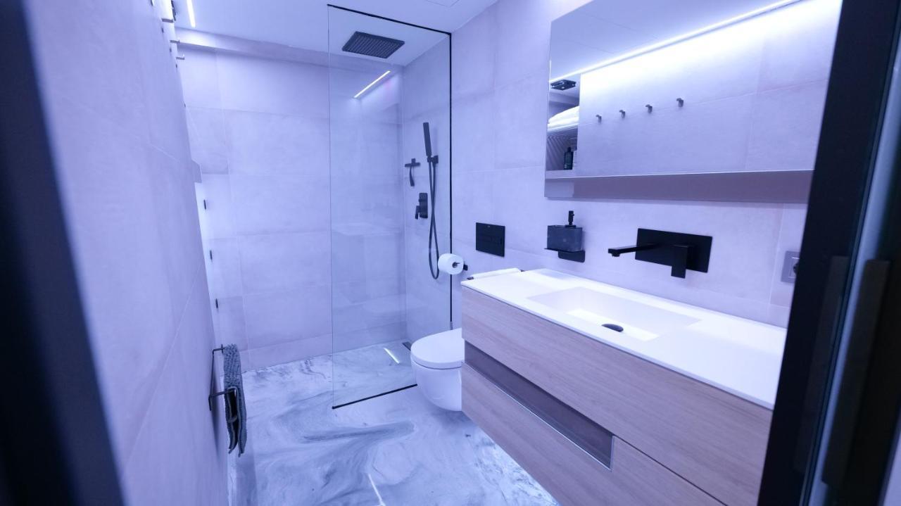 Ferienwohnung La Farola - Luxury Domotic Flat In Puerto Deportivo Marbella Exterior foto
